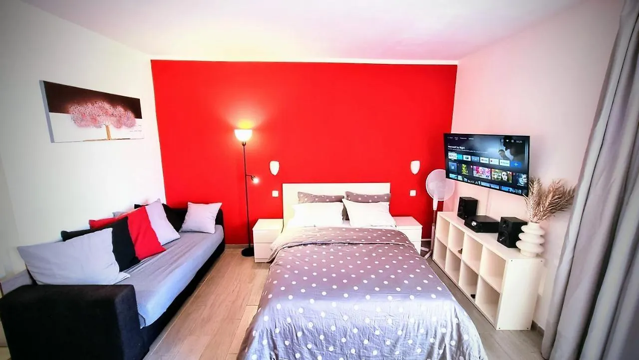 Stunning Studio With A Sea View And Pool, Paraiso Del Sur 1309 아데제 0*,