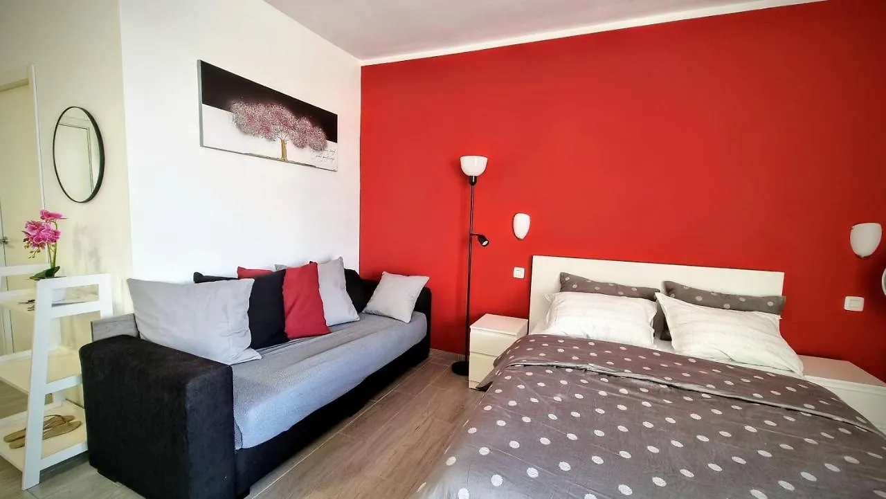 אדחה Stunning Studio With A Sea View And Pool, Paraiso Del Sur 1309